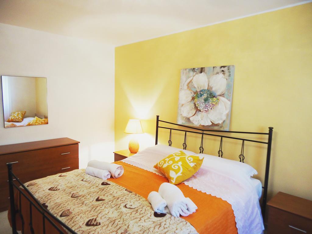 Sole E Fiori Di Sicilia Apartment Valderice Exterior photo